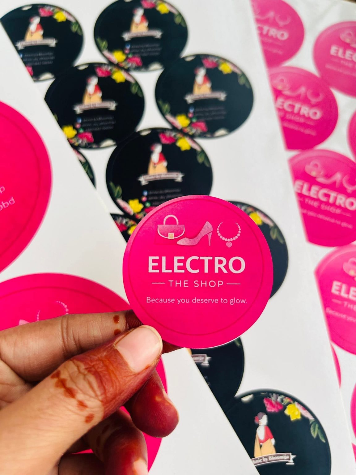Buy Round Stickers at Lowest Price in Bangladesh | Wrapup BD